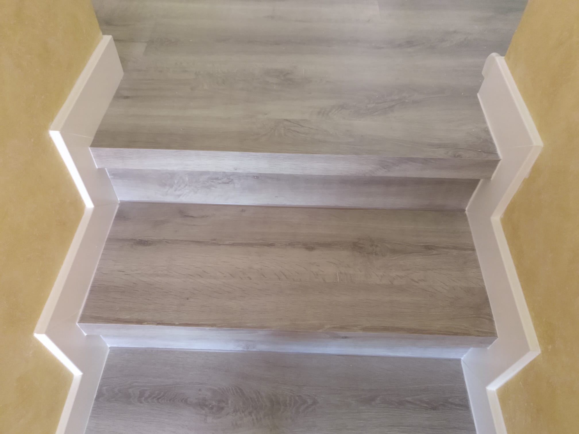 forrado escalera madera en rivas 2
