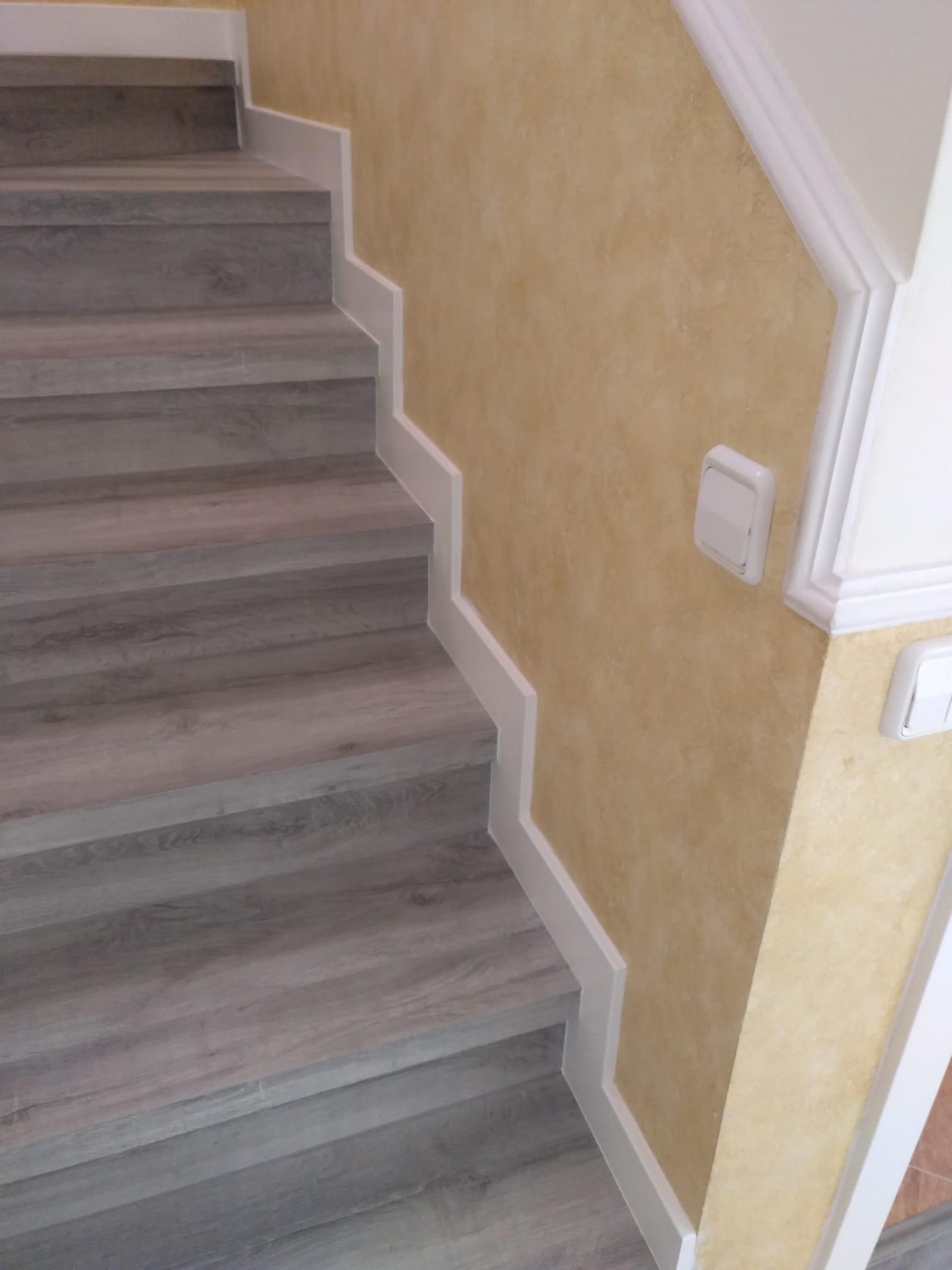 forrado escalera madera en rivas 6