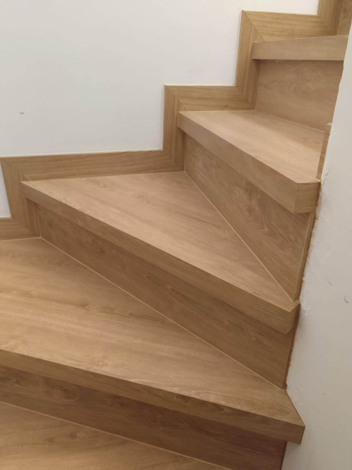 montaje escalera madera en rivas 3