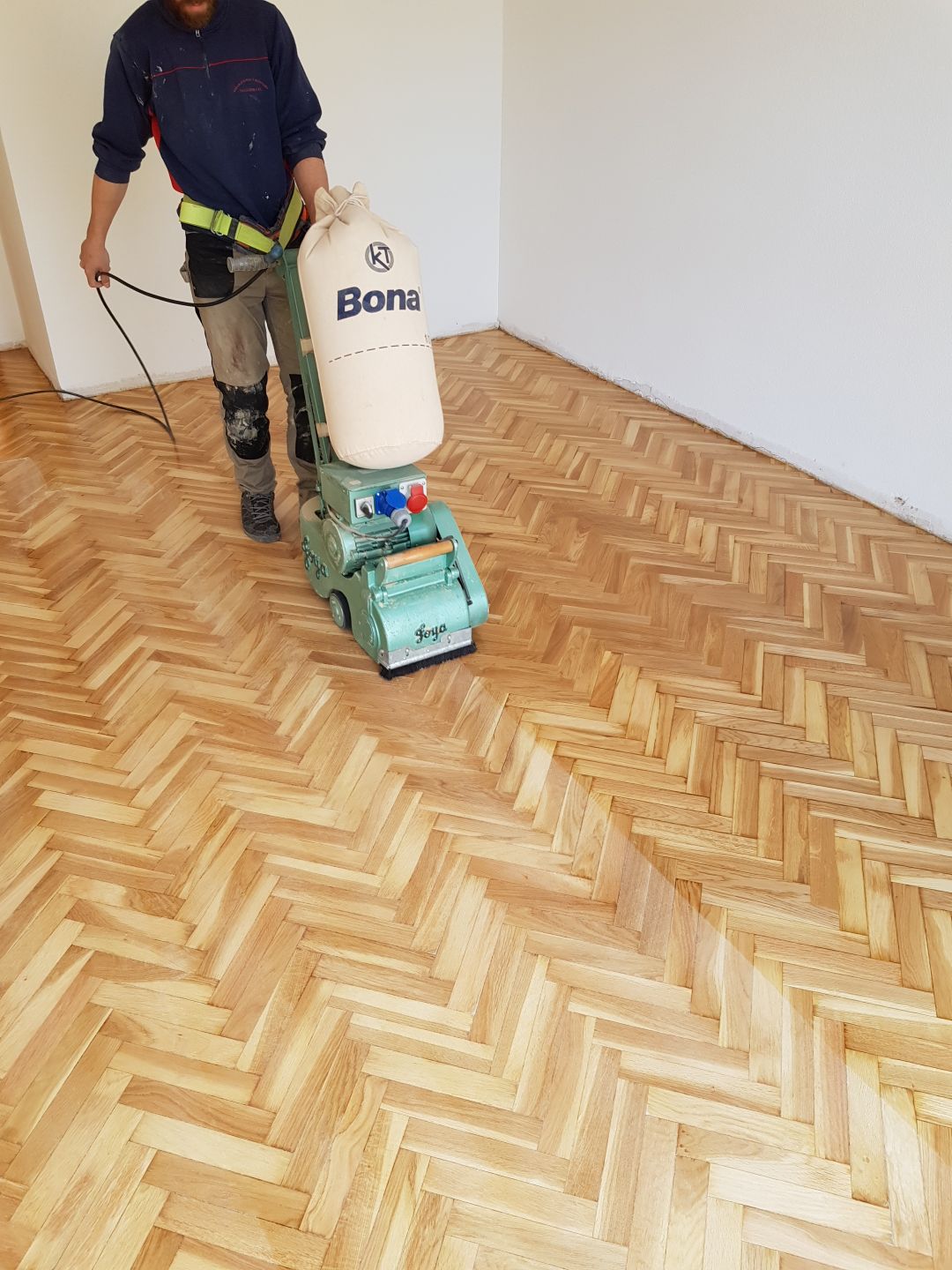 maquina acuchillado sin polvo parquet rivas 2