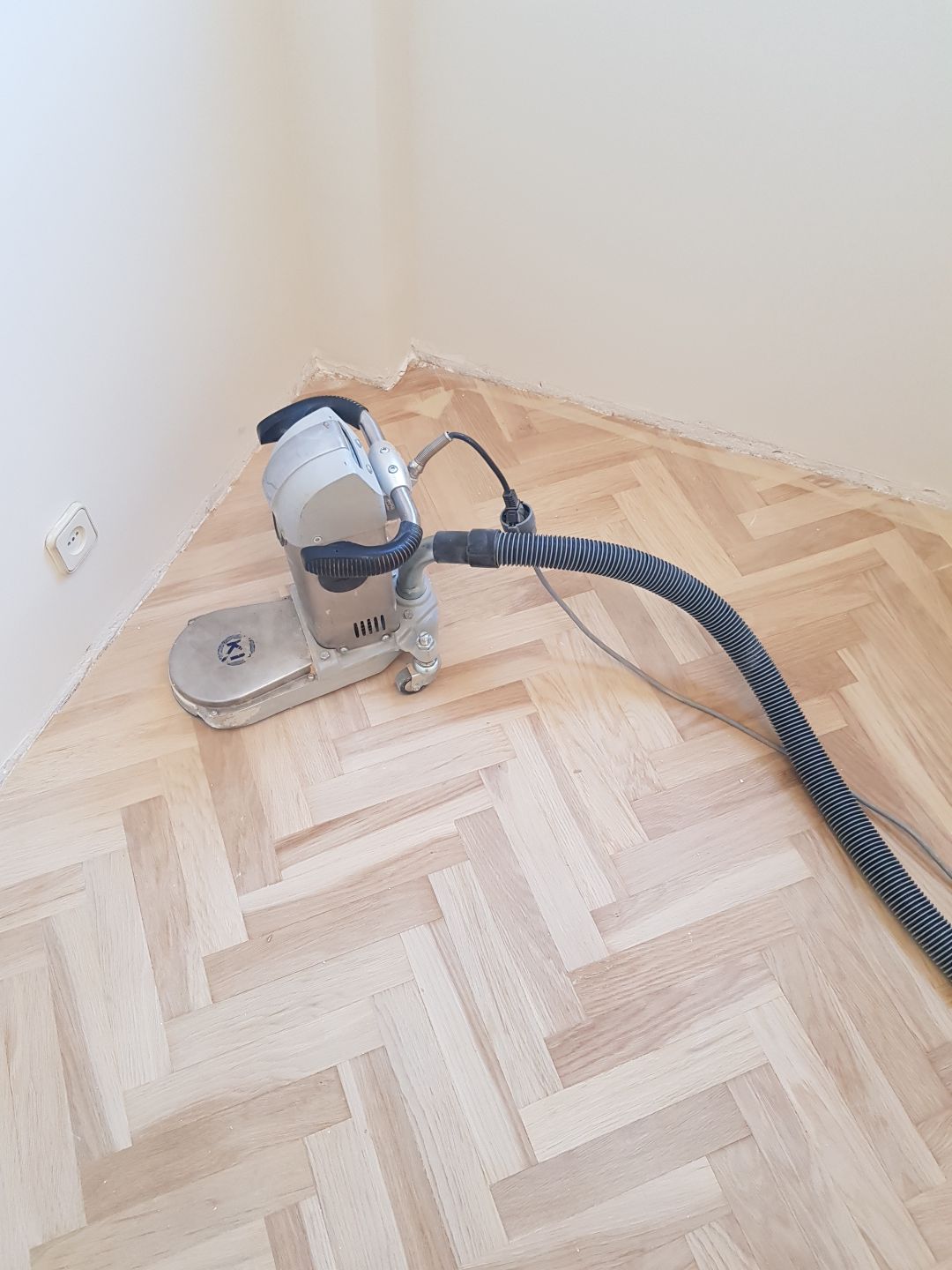 maquina acuchillado sin polvo parquet rivas 3