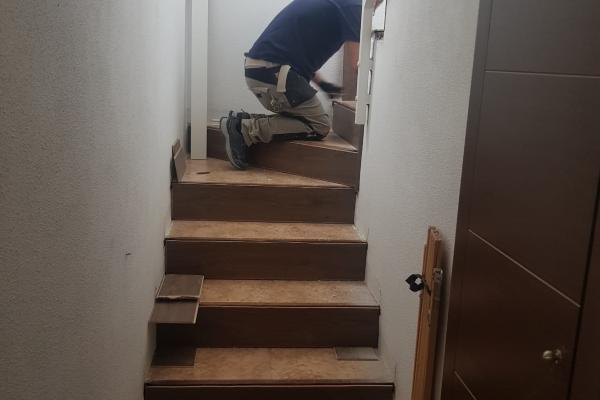 Forrado de Escaleras con Tarima 5